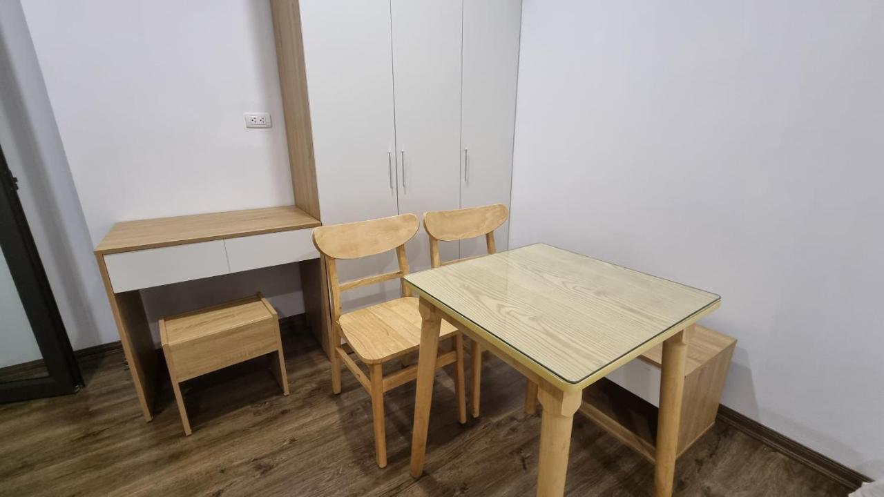 Era Apartment Khuc Thua Du Ханой Екстериор снимка